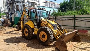 Экскаватор-погрузчик New Holland LB115.B компании Техоптимум.