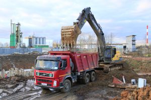 Самосвал VOLVO FM 400 в аренду под вывоз грунта