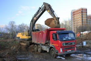 Аренда самосвала Volvo под вывоз грунта